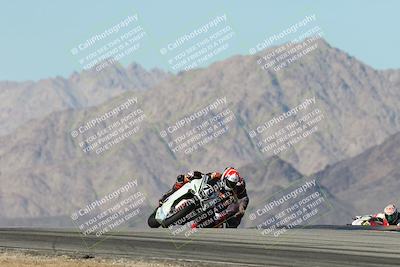 media/Dec-01-2025-Moto Forza (Mon) [[2daa91e15f]]/1-Advanced Group/Session 4 Turn 9/